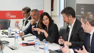 Ayuso critica el papel del Gobierno de Sánchez en "un país que se apaga a la venezolana"