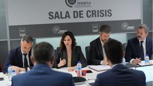 Críticas a Ayuso por la negativa a rebajar el nivel de emergencia