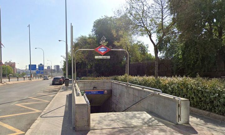 Boca de Metro de la estación de Cartagena