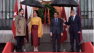 Ayuso reclama no acostumbrarse "al desastre, ni al sectarismo, ni a la mentira"