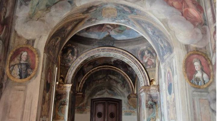El Ayuntamiento culmina la restauración de los frescos del Oratorio de la Casa de la Villa