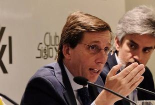 Almeida manda callar a Bolaños por la imputación del delegado