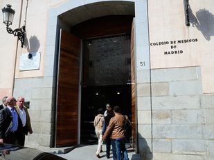 Tomás Merina denuncia que la Junta directiva del Colegio de Médicos que perdió las elecciones sigue cobrando