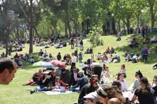 La tradición familiar que recupera el orgullo de vestirse de chulapo