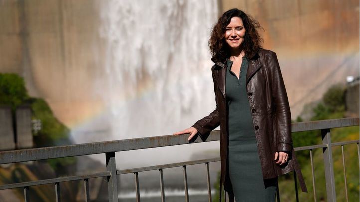 Isabel Díaz Ayuso en la presa de El Atazar