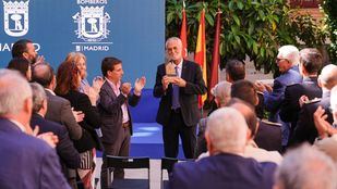 Emotivo homenaje a Rafael Ferrándiz, jefe de Bomberos de Madrid, tras su jubilación