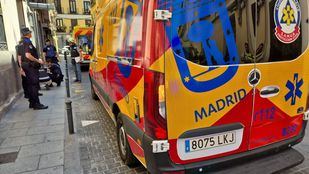 Ambulancias del Samur en la zona del accidente laboral mortal