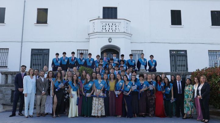 Estudiantes y profesores de Bachillerato en Casvi International American School de Tres Cantos