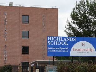 Dos menores ratifican ante el juez los abusos sexuales del excapellán del colegio Highlands