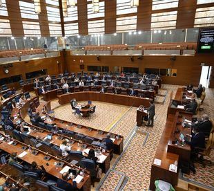 PP cae en la "trampa" de Más Madrid y vota contra sus propias medidas para paliar el cambio climático