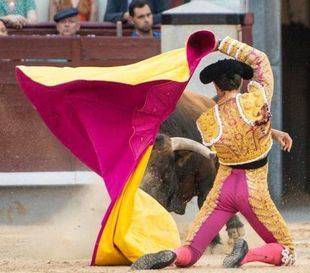 Petardazo de los ¿toros? de Conde de Mayalde con el peor encierro de la Feria