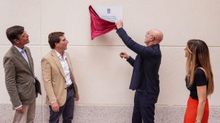 Madrid añade el nombre de Luis de la Fuente al centro deportivo La Masó en Mirasierra