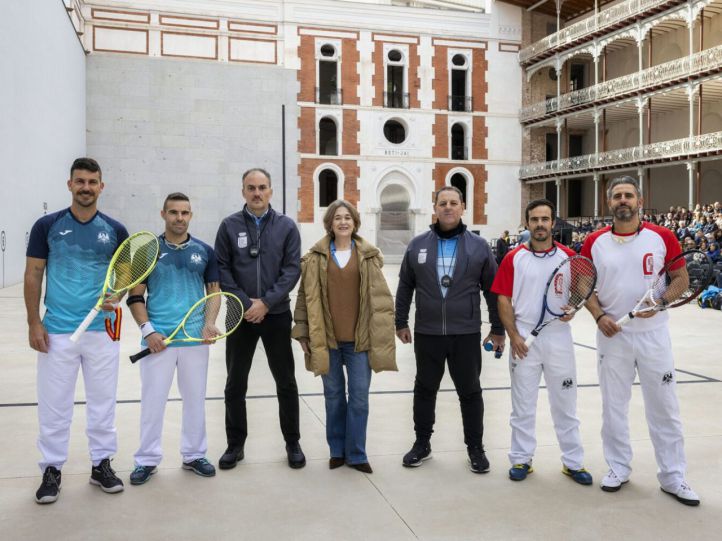 Archivo: El frontón Beti Jai acoge una exhibición de juegos vascos este fin de semana