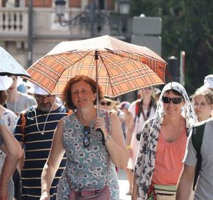 Tormentas dispersas y máximas cercanas a los 40°C este martes en la región