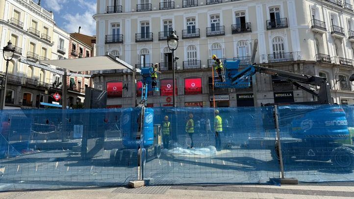 Los nuevos toldos de la Puerta del Sol estarán listos a finales de la próxima semana