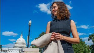 La presidenta de la Comunidad de Madrid, Isabel Díaz Ayuso, a su llegada a una reunión en el Capitolio con el Caucus Hispano del Congreso de Estados Unidos, a 30 de Septiembre de 2021 en Washington (EEUU).