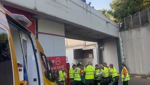 Detenido tras empujar a una mujer desde una altura de siete metros