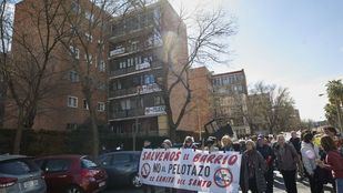 Cacerolada vecinal contra el 'pelotazo urbanístico' en la Ermita del Santo
