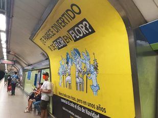 Polémica por una campaña de la Asociación de Familias Numerosas en el Metro de Madrid