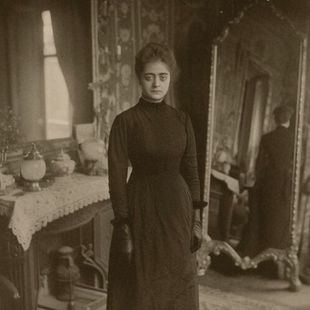 Adelaida : una inmersión visual en la historia de una mujer invisible