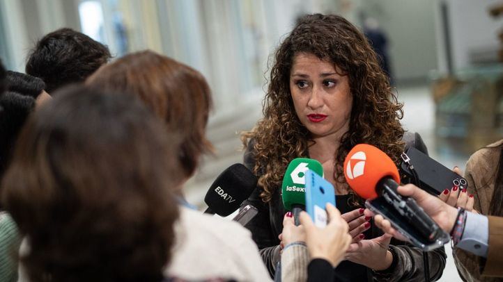 La concejala en el Ayuntamiento de Madrid por el PSOE, Enma López, ofrece declaraciones a los medios durante la inauguración y primera sesión del Foro AVANZA