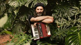 El argentino Chango Spasiuk presenta este miércoles en la sala Galileo Taco y suela: tradición