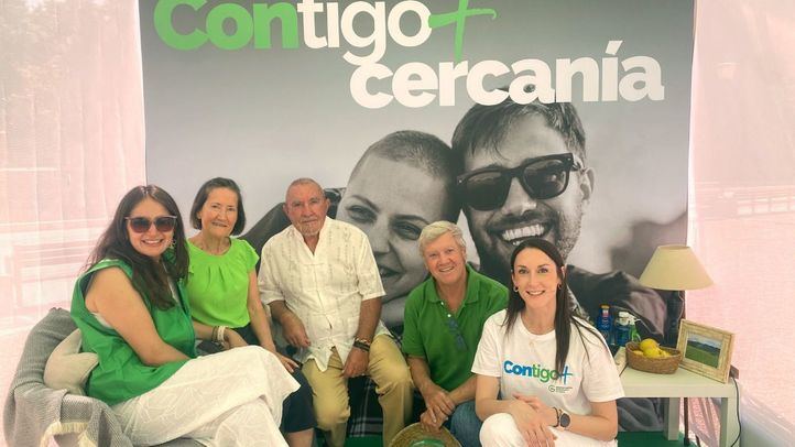 Equipo voluntariado de la Asociación Española contra el Cáncer