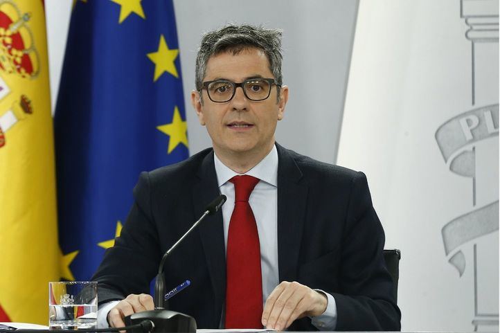 El ministro de la Presidencia, Justicia y Relaciones con las Cortes, Félix Bolaños, durante su intervención en la rueda de prensa tras el Consejo de Ministros
