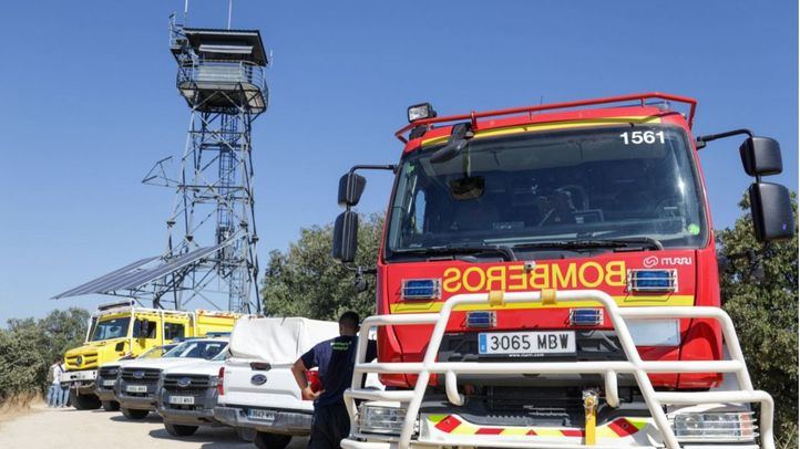 Visita a la torre de vigilancia contra incendios ubicada en el cerro de Garabitas de la Casa de Campo para conocer cómo se está desarrollando el dispositivo de la campaña contra incendios de áreas forestales