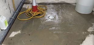 D eficiencias graves en la recién reabierta piscina de Peñuelas: “Abre tarde y mal”