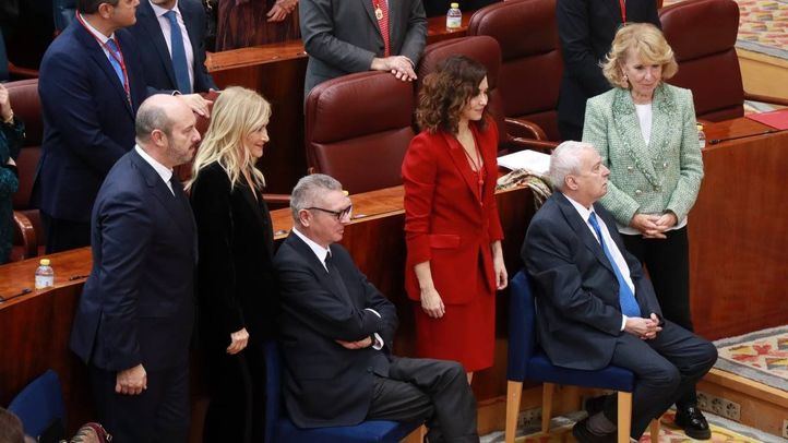 Los presidentes de la Comunidad de Madrid en el Pleno institucional que se celebra en conmemoración del XL aniversario de la constitución de la Asamblea de Madrid