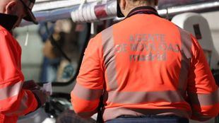 Un agente de movilidad, condenado por falsificar un parte para multar al supuesto amante de su ex