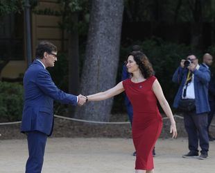 Ayuso responde a las acusaciones de 'dumping fiscal' de Illa: "Madrid aporta el 70% de la caja común"