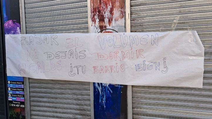 Cartel protesta en la discoteca Checho's de Tetuán