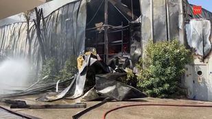 Incendio en una nave de paquetería en Getafe