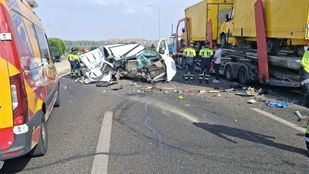 Tres vehículos implicados y dos heridos en un accidente en la A-3 a la altura de Moratalaz