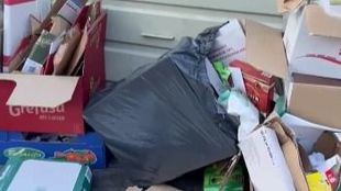 Basura acumulada en Alpedrete