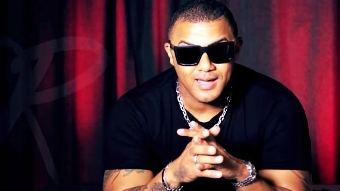 El cantante Henry Méndez