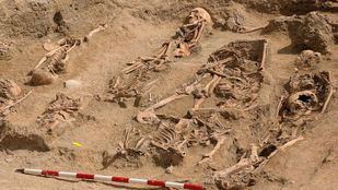 Descubren restos óseos del siglo XIX en las obras de un parking subterráneo de Chamberí