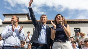 Ayuso agradece a Feijóo por "no normalizar lo que no es normal" en el inicio del curso político del PP en Madrid