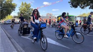 El PSOE acusa a Almeida de "romper el consenso ciclista" y pide carriles bici "segregados y seguros" en Arganzuela