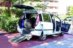 Cibeles reformará la Ordenanza del Taxi para aumentar el número de eurotaxis adaptados