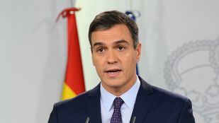 Sánchez: "Desde hoy solo yacen víctimas en el Valle de los Caídos"