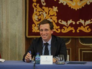 Almeida confirma su intención de optar a la reelección en 2027