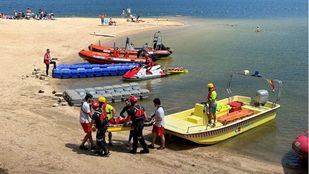 El equipo de salvamento del pantano de San Juan cierra el verano con un millar de intervenciones