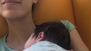 La hija recién nacida de Rita Maestre recibe el alta después de dos semanas en la UCI