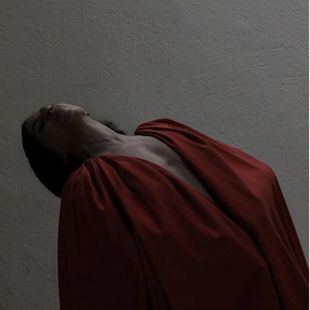 Bendita tú : Lucía Campillo baja a la Virgen del cielo a la tierra