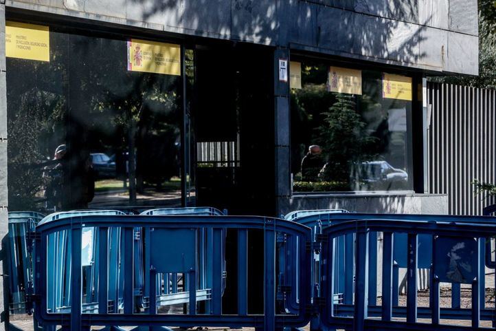 Acceso a la entrada del Creade de Pozuelo de Alarcón