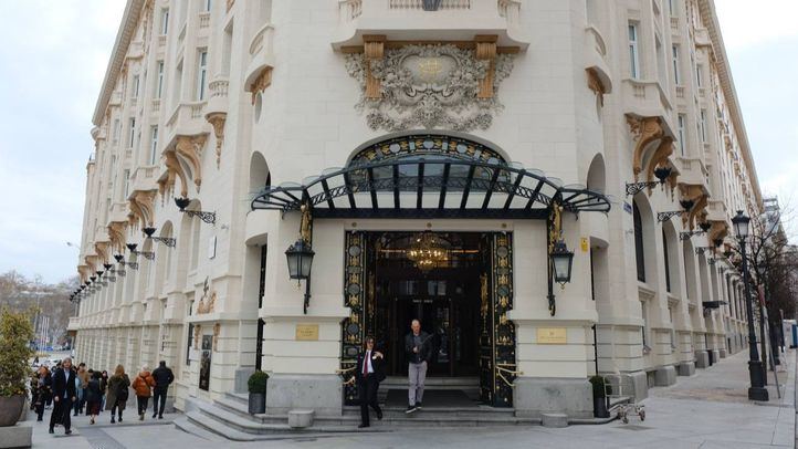 Entrada al histórico The Palace Hotel