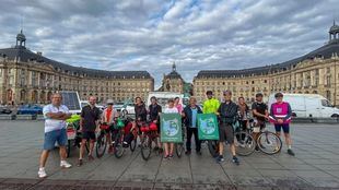 De Bakú a Belém, pasando por Madrid: un pelotón internacional reclama la bici como medio de transporte